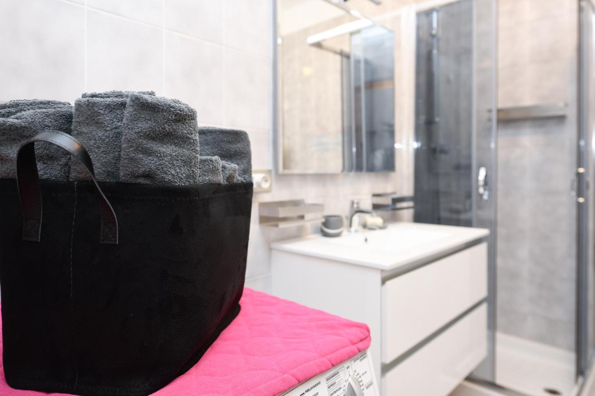 Breeze Apartment Desenzano del Garda Buitenkant foto