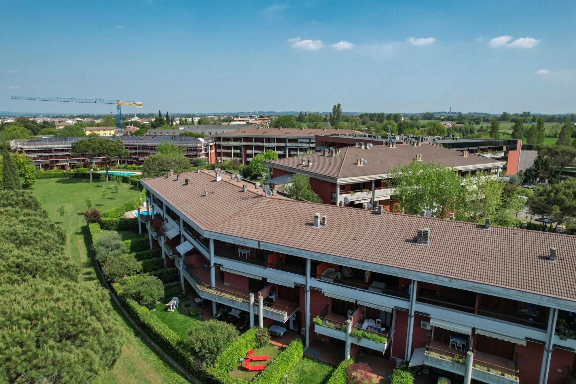 Breeze Apartment Desenzano del Garda Buitenkant foto
