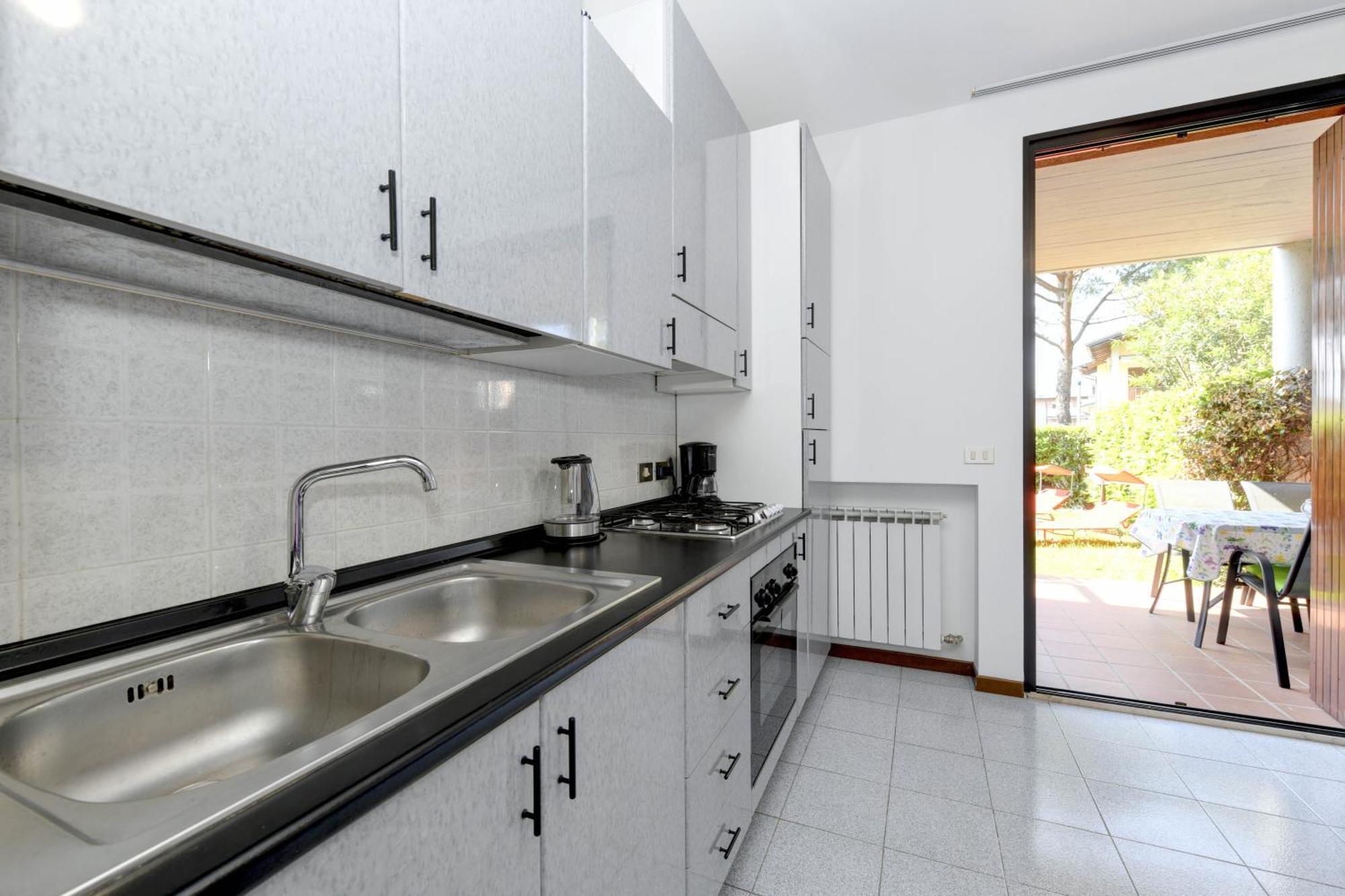 Breeze Apartment Desenzano del Garda Buitenkant foto