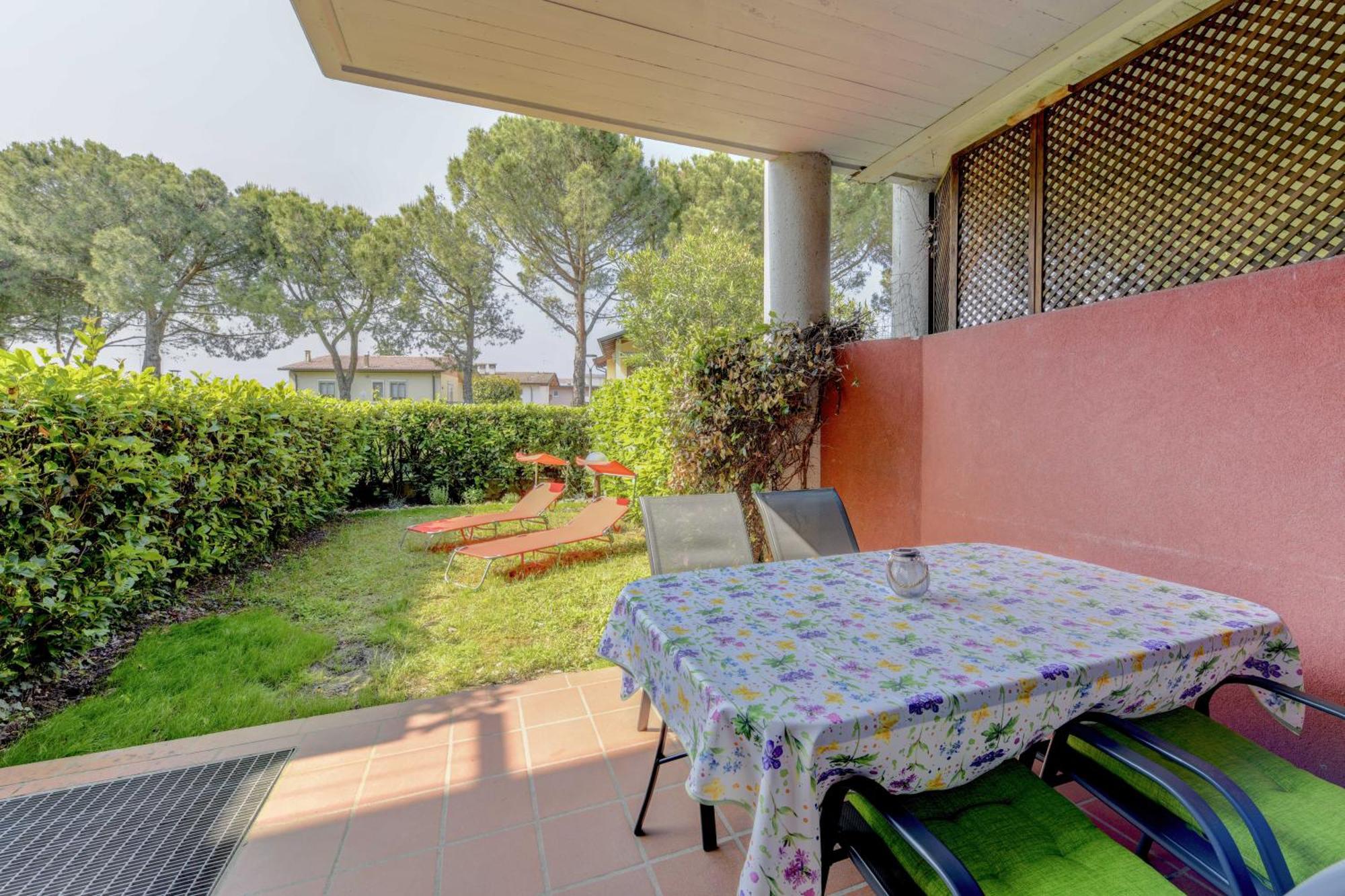Breeze Apartment Desenzano del Garda Buitenkant foto